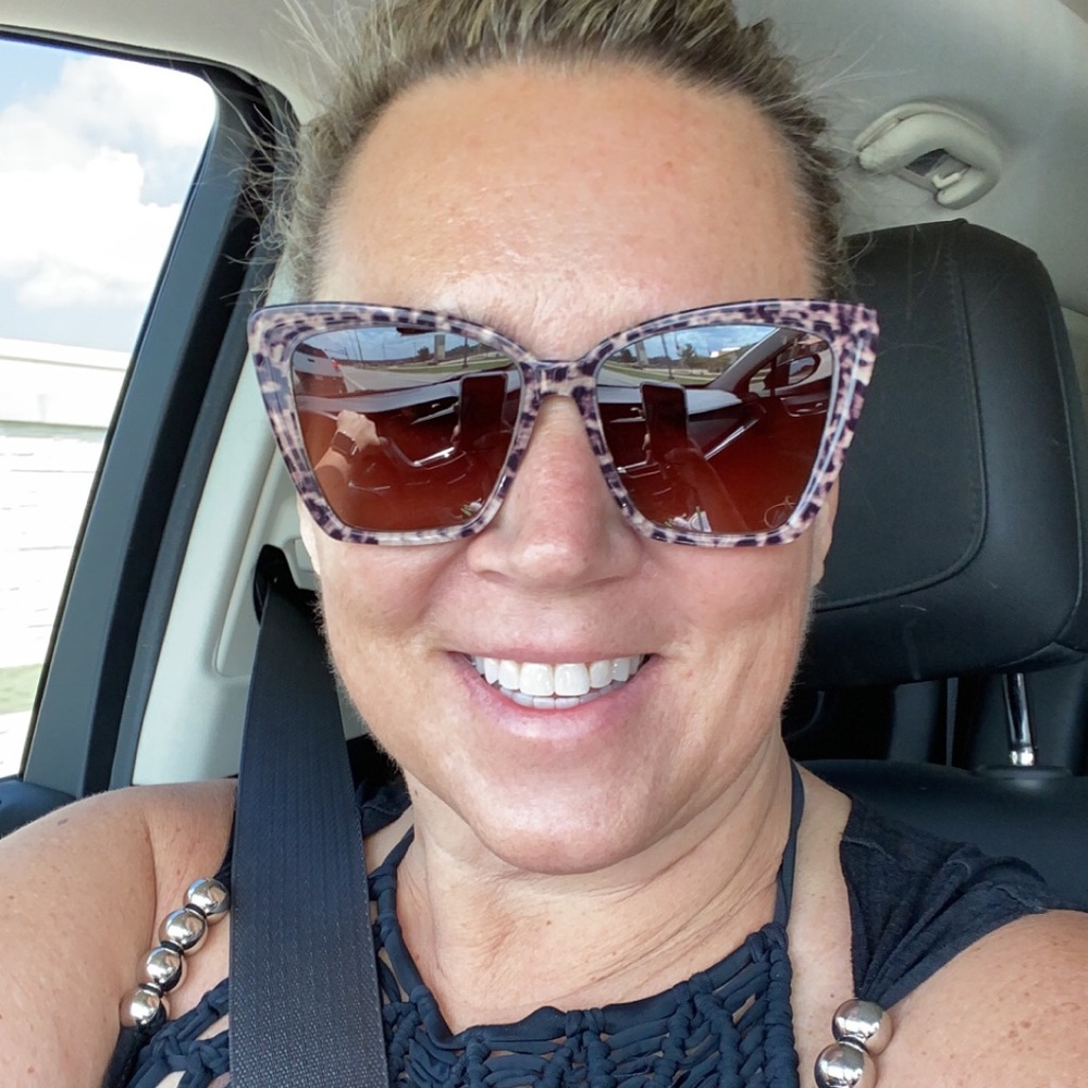 Meet your Posher, Marci